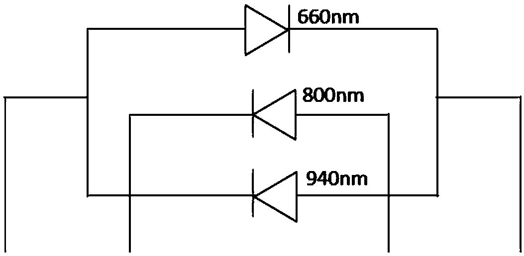 A pulse blood oxygen monitoring system with added reference light source calibration and method thereof