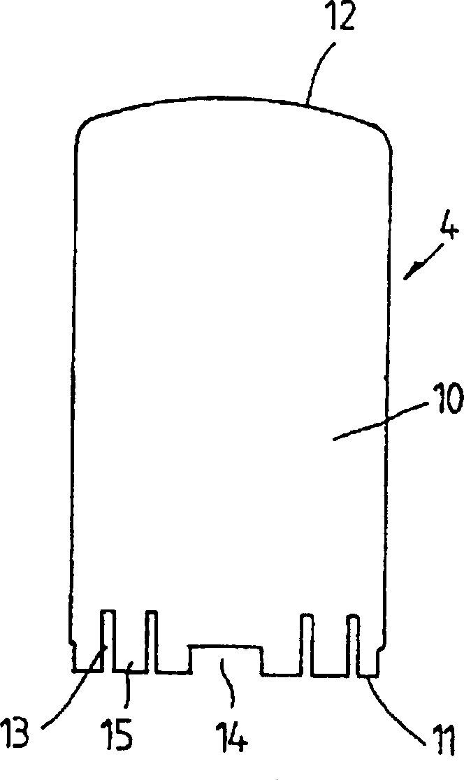 Recombination device for catalytic recombination of hydrogen and oxygen arising in accumulator to form water