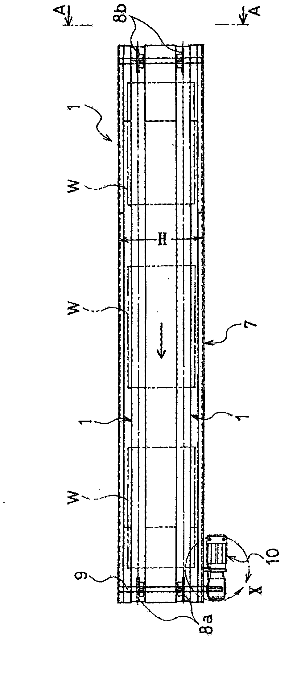 Plastic chain conveyor with magnet connecting pins
