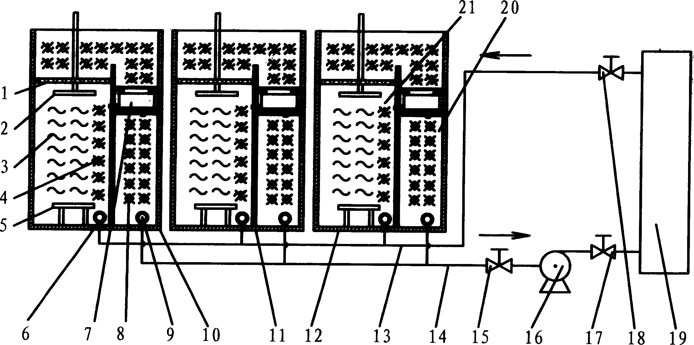 Starting speed regulator of liquid resistance in use for squirrel cage motor