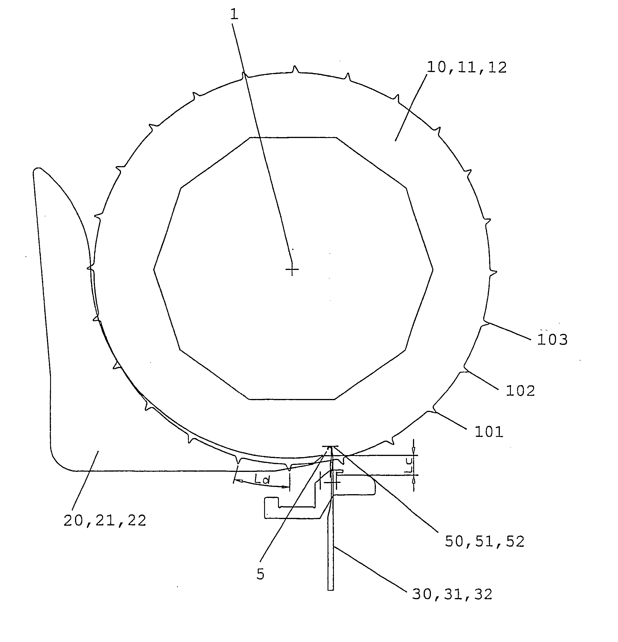 Method and device for making meshed textile products directly from fibres and/or filaments and resulting products