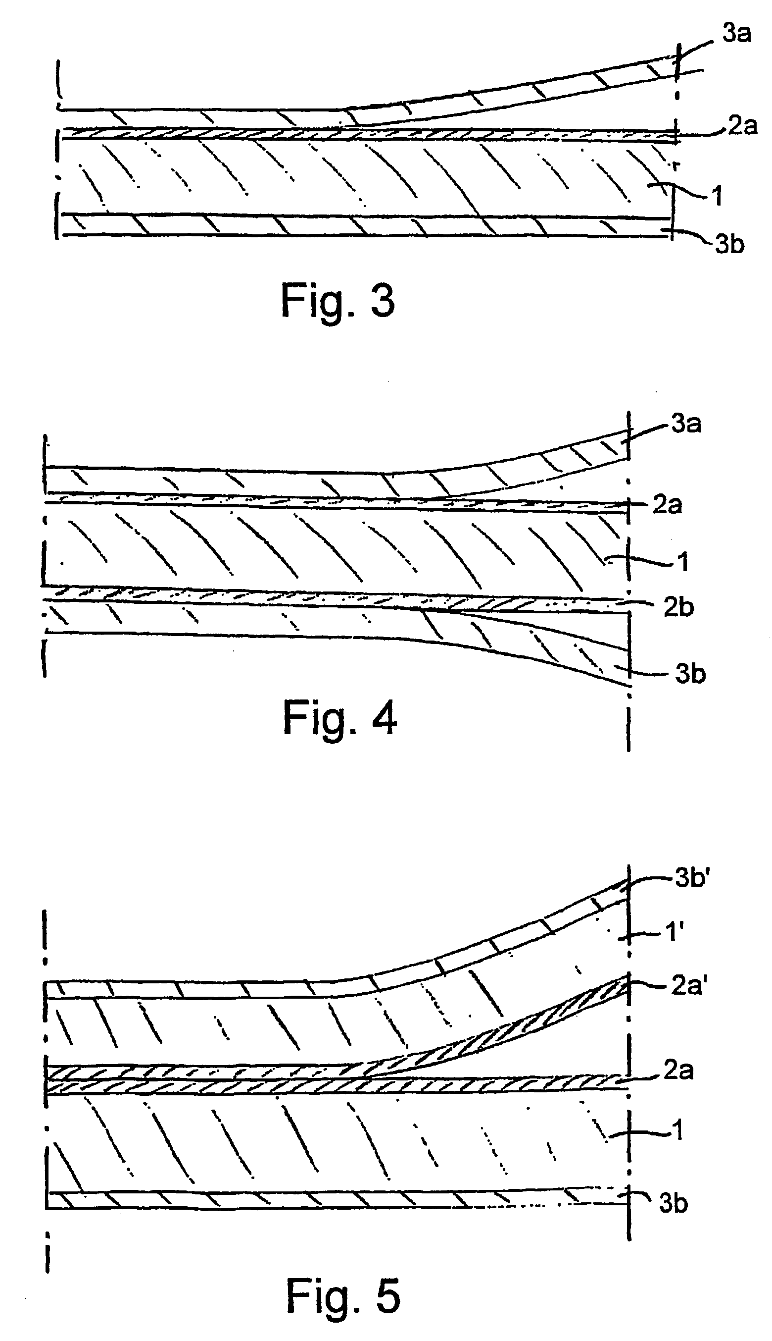 Paper or paperboard laminate and method of producing such a laminate