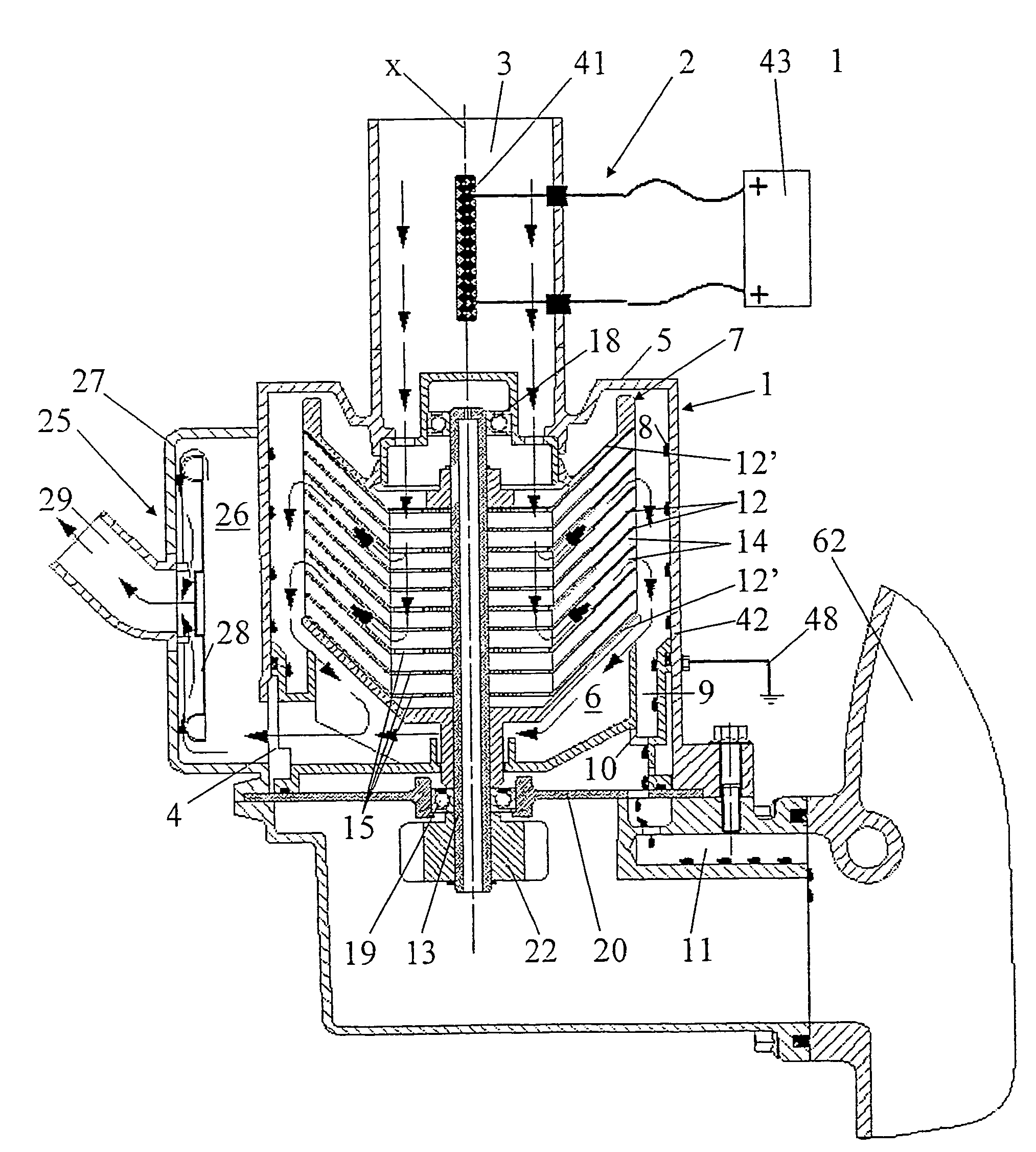 Device and a method for cleaning of a gas