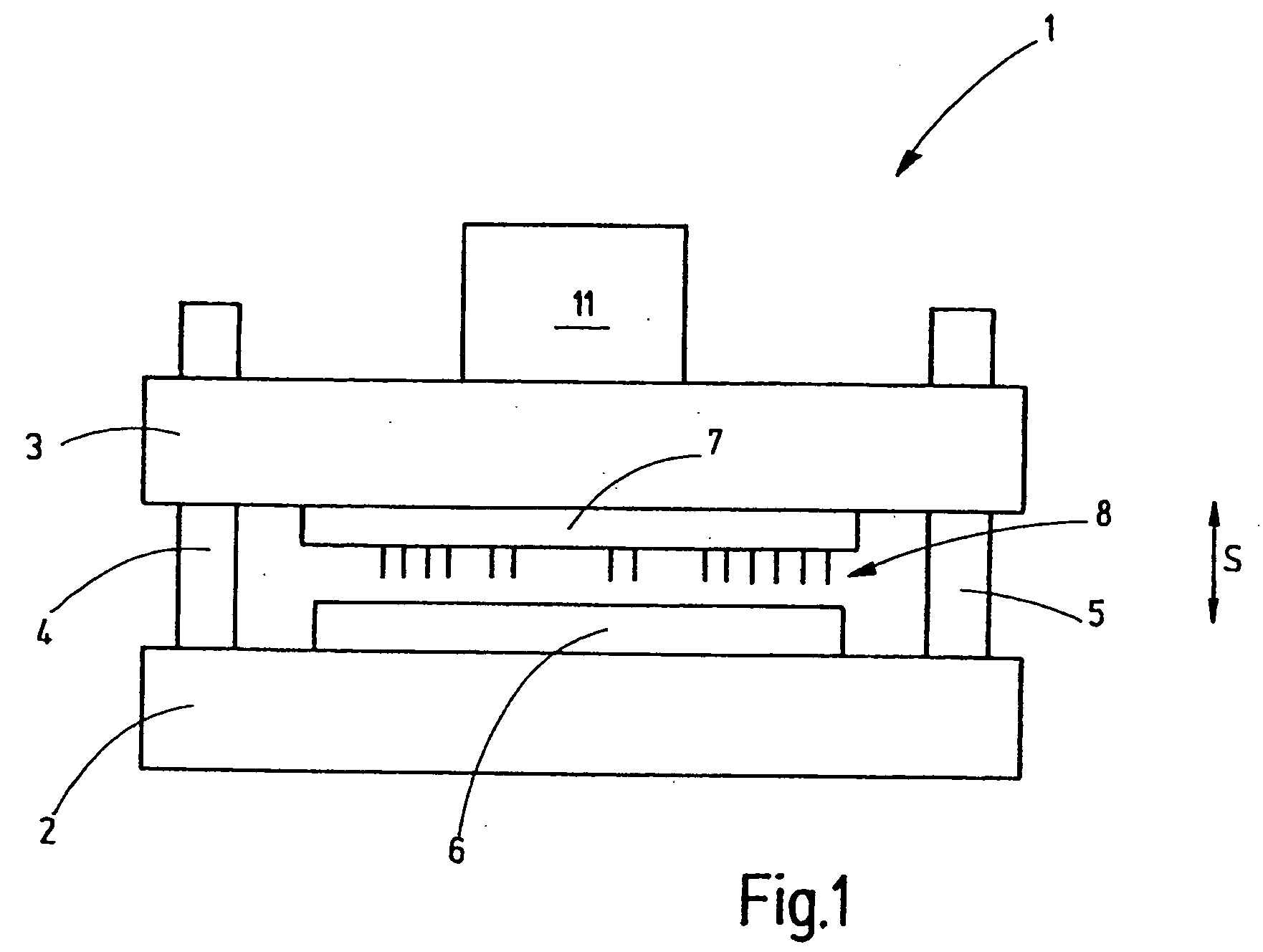 Punch device with interchangeable punch and variable punch pattern