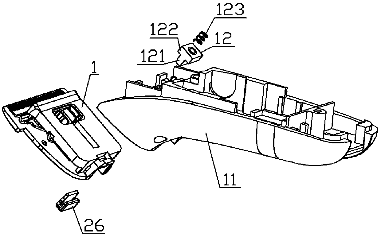 Clipper with locking device and detachable clipper head