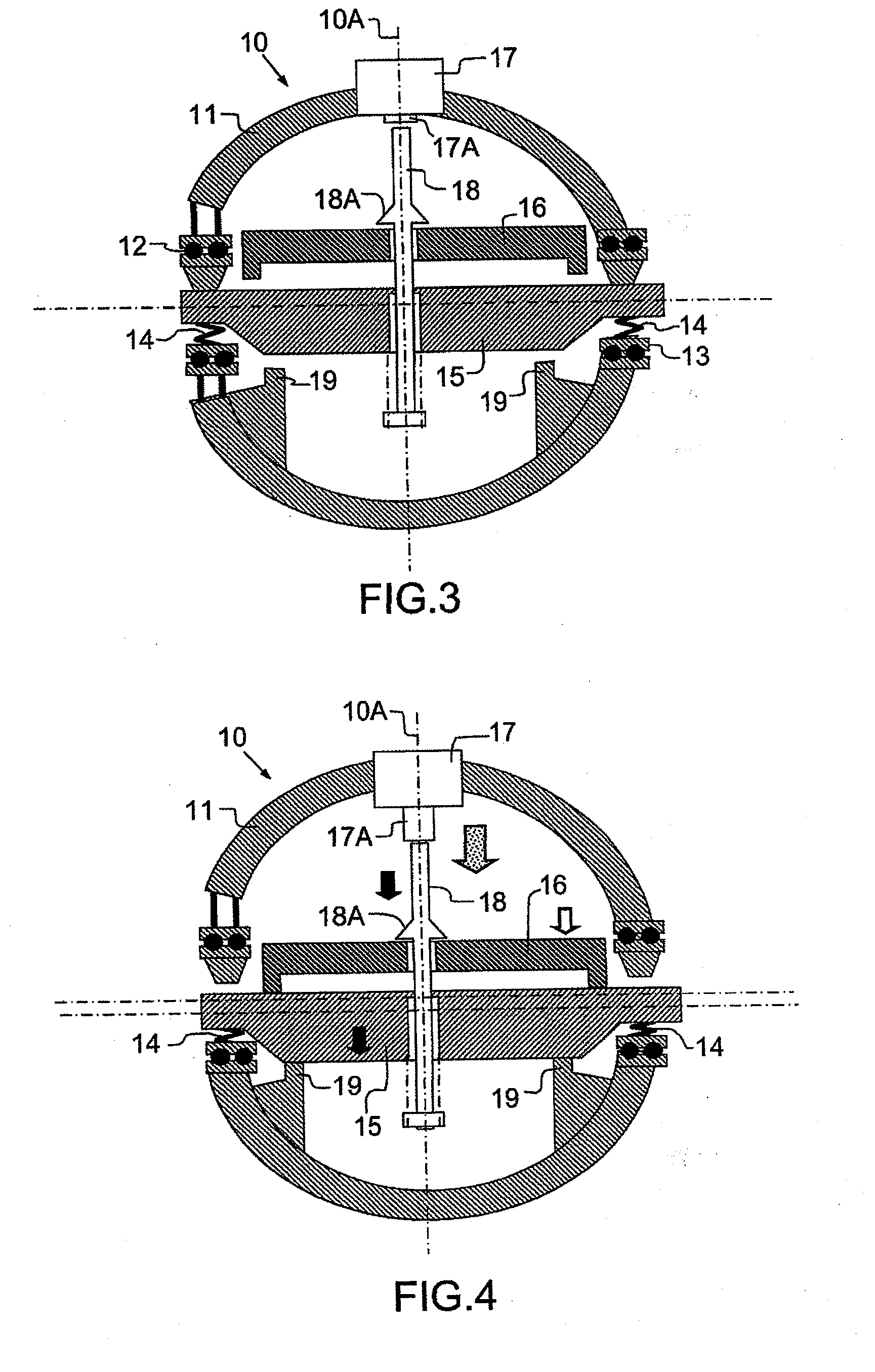 Reusable device for holding at least one moving object securely autonomously and without shocks, for spacecraft