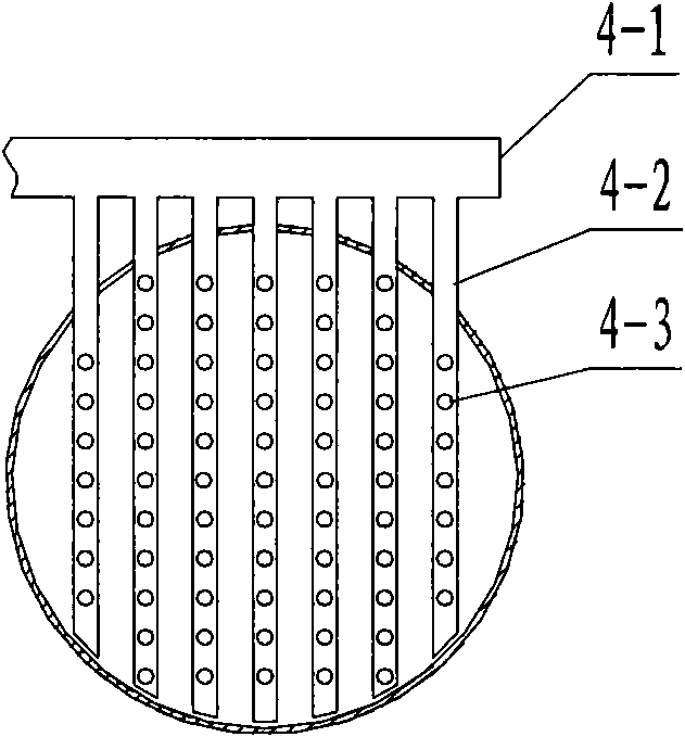 Sorting and grading device of pulsating liquid-solid fluidized bed and method thereof