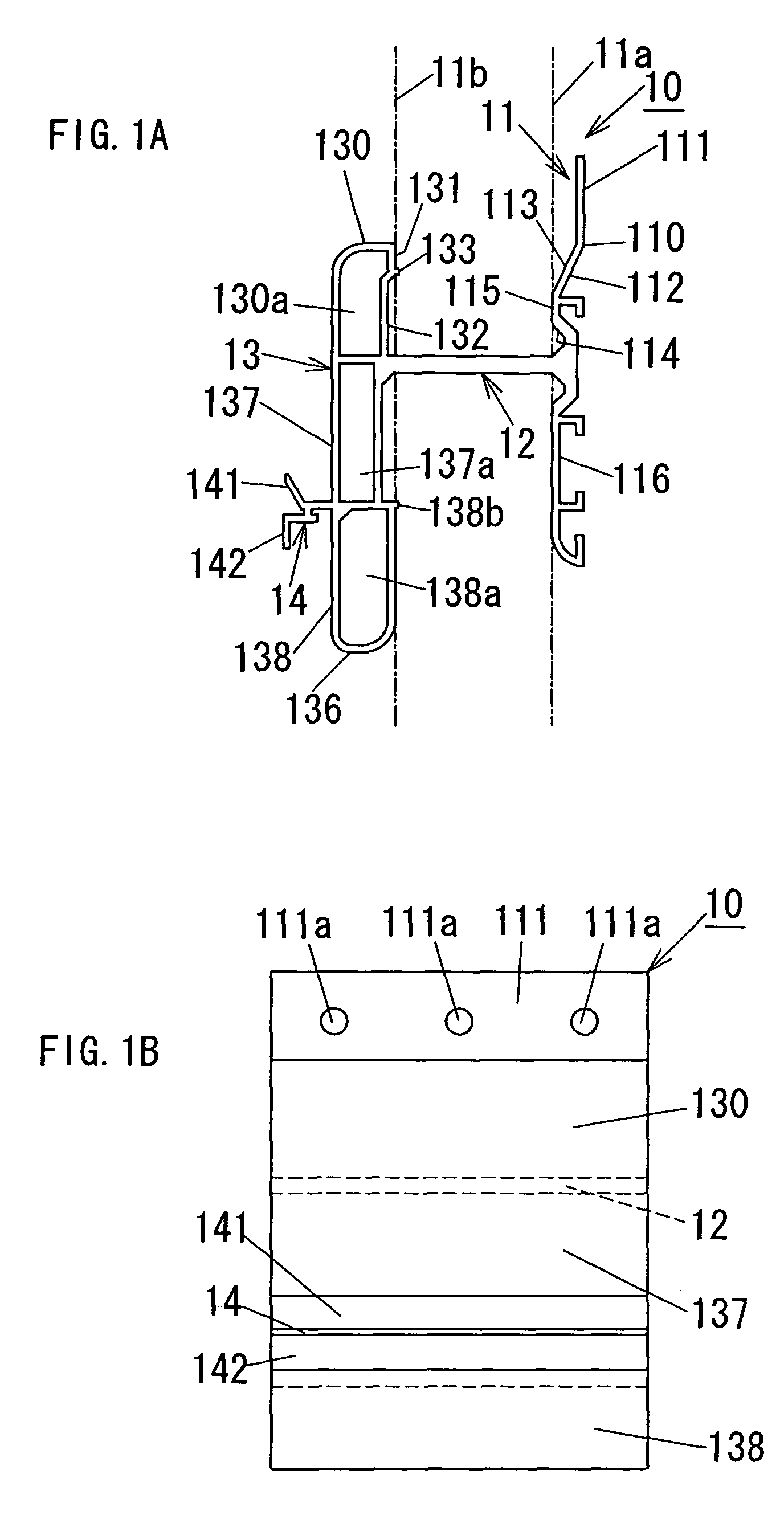 Wall materials bracket and insulating wall structure