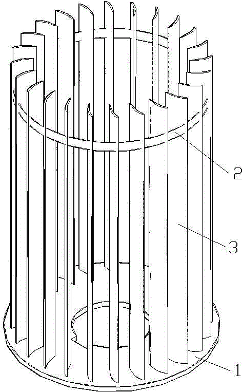 A pulverized coal dynamic separator using curved blades