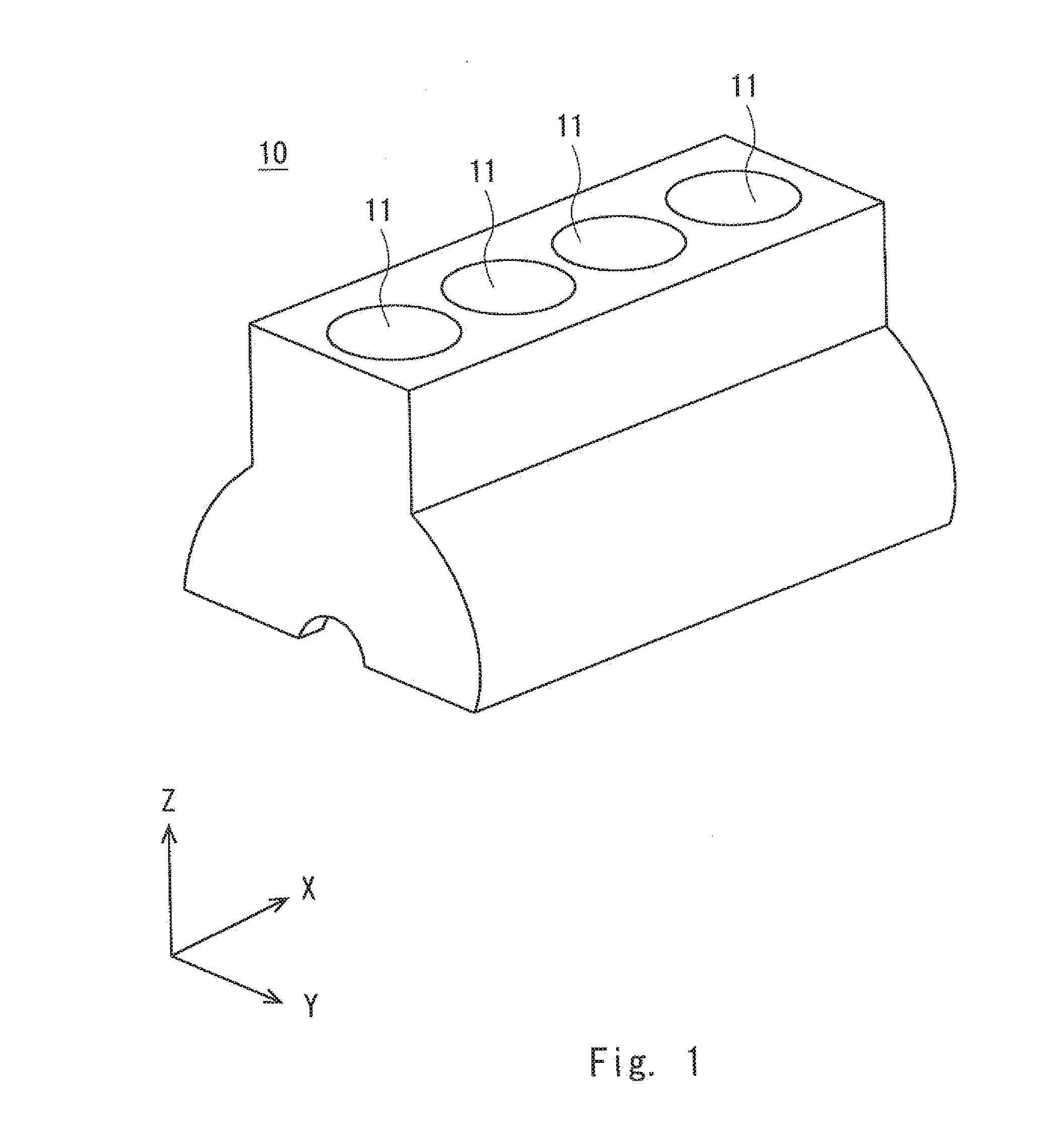 Thermal spraying apparatus and thermal spraying method