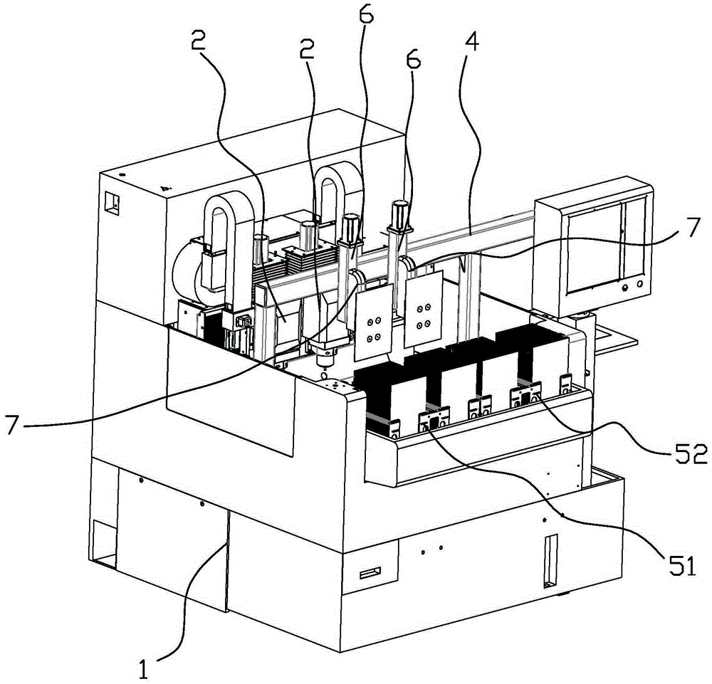 Automatic feeding and discharging machining device of numerically-controlled machine tool