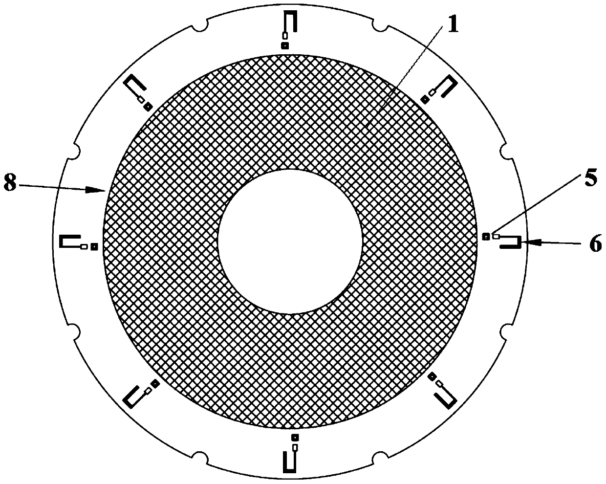 A multi-beam selection smart antenna communication device and communication method thereof