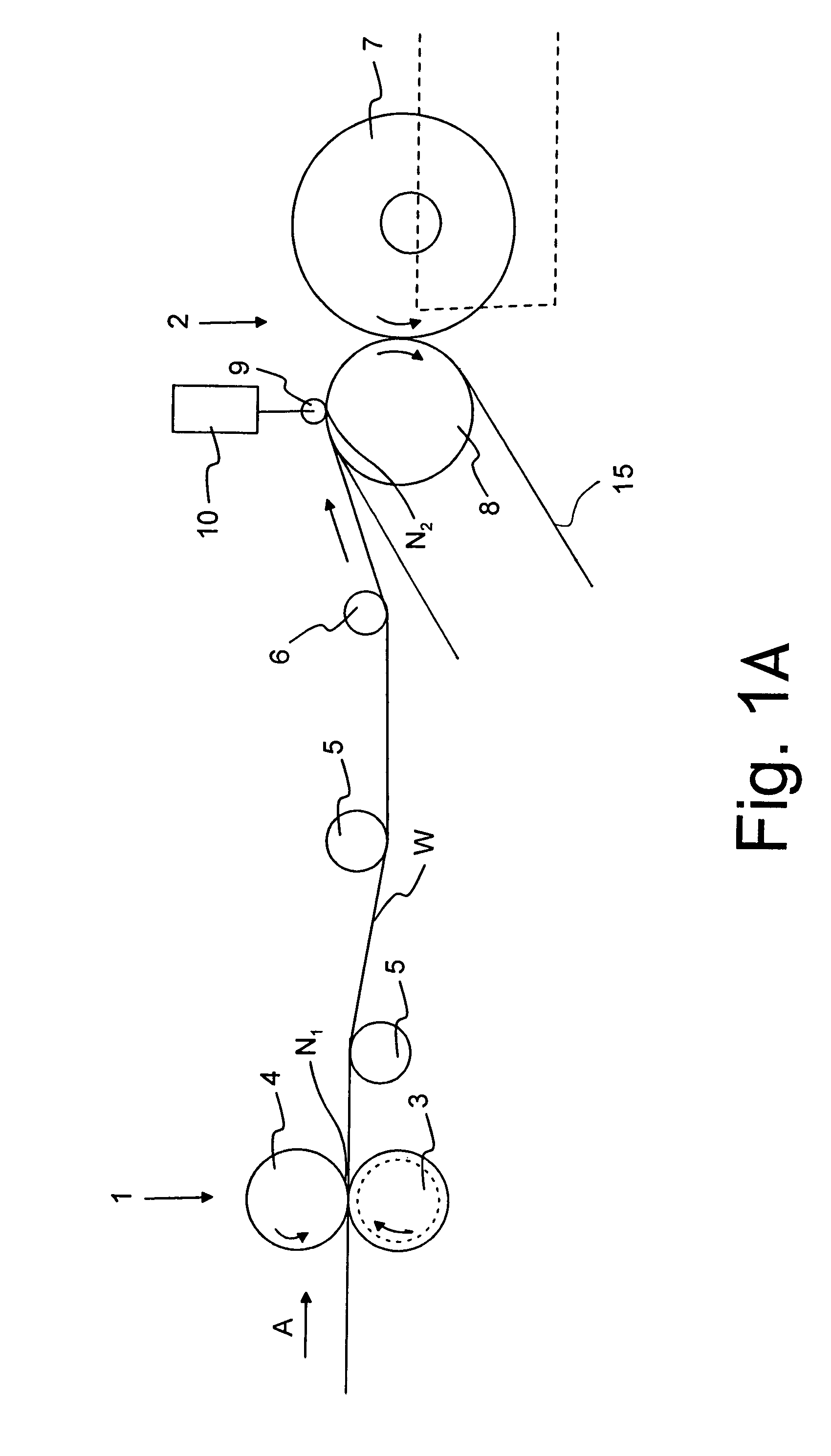 Method and apparatus for calendering a paper or paperboard web