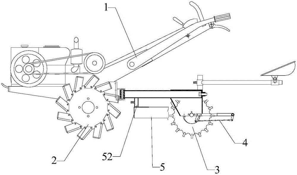 Plowing machine and plowing method thereof
