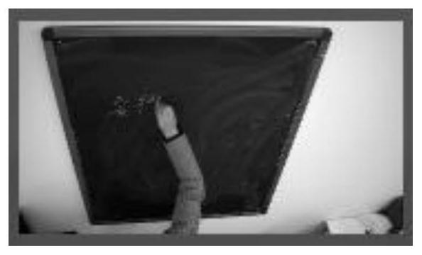 A non-blocking processing method for teaching blackboard writing