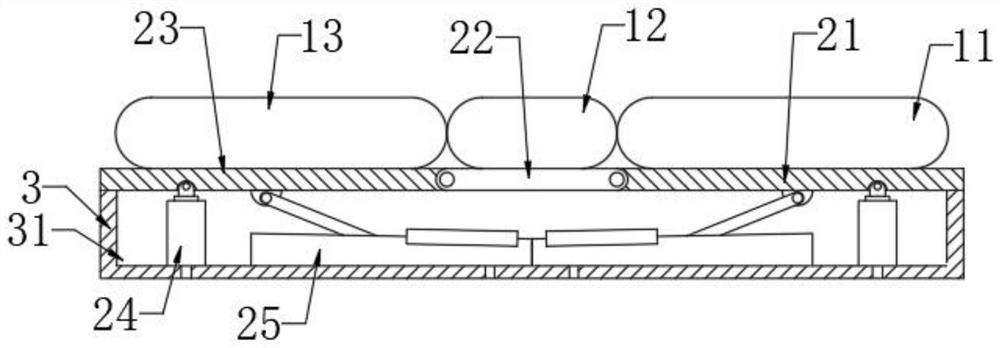 Self-turning-over air cushion for preventing sacrococcygeal region pressure injury