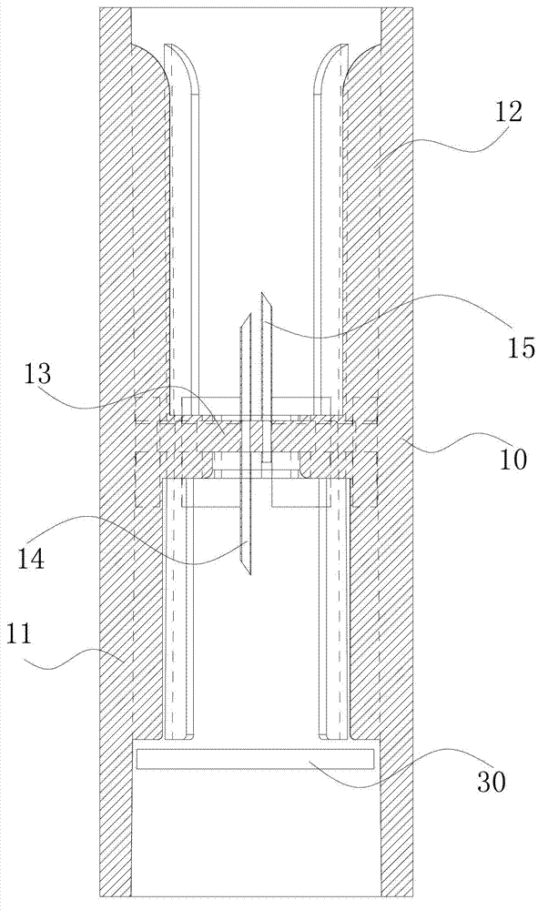 Liquid transfer communicating apparatus, and transfer method