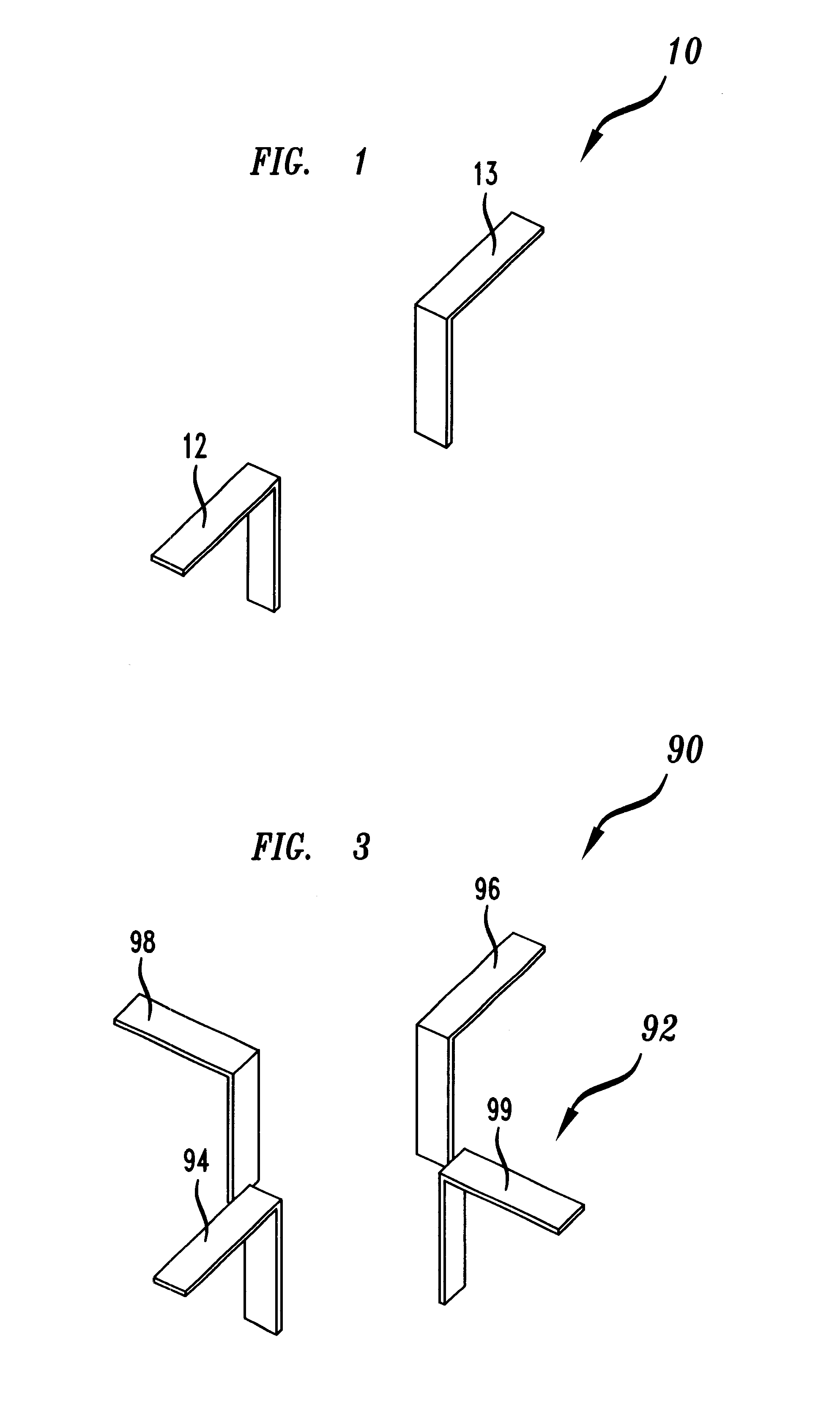 Phased array antenna with active parasitic elements