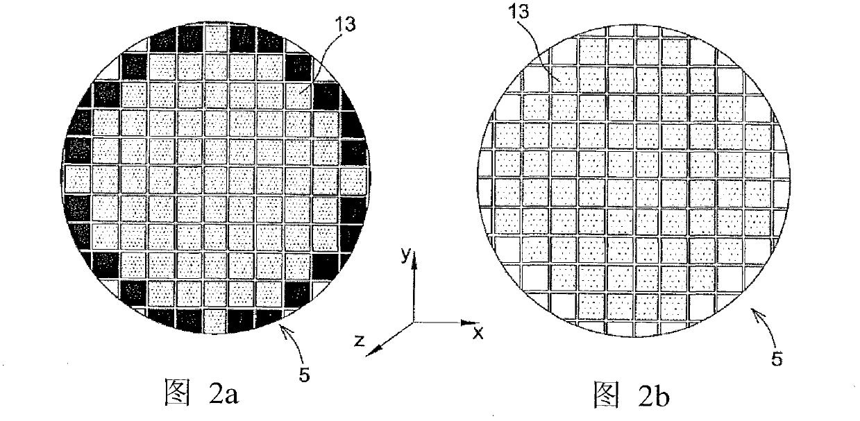Deformable reflecting membrane for reconfigurable reflector and antenna having the same