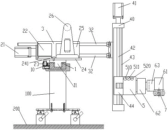 An automatic welding device and automatic welding method for the assembly of large-scale composite girder steel main girders