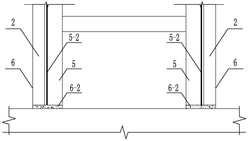 Self-resetting Concrete Frame with Enlarging Section and Strengthening Existing Columns and Its Implementing Method