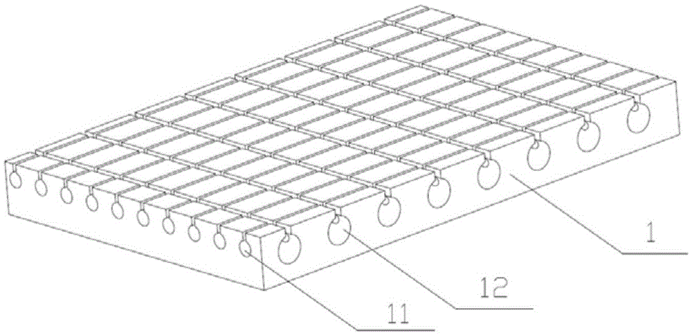 A microchannel heat exchanger with staggered inner groove structure and its manufacturing method