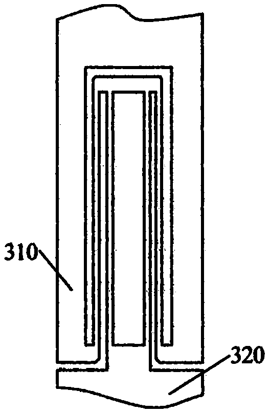 Capacitive micro-mechanical accelerometer