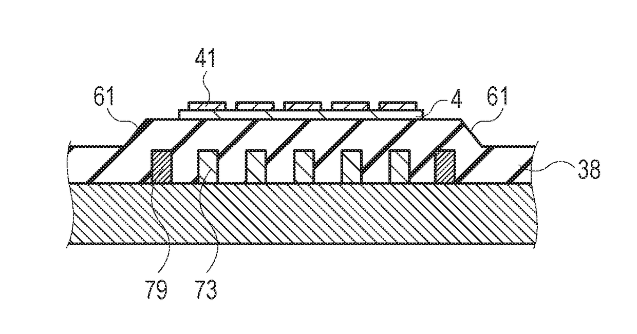 Liquid discharge head