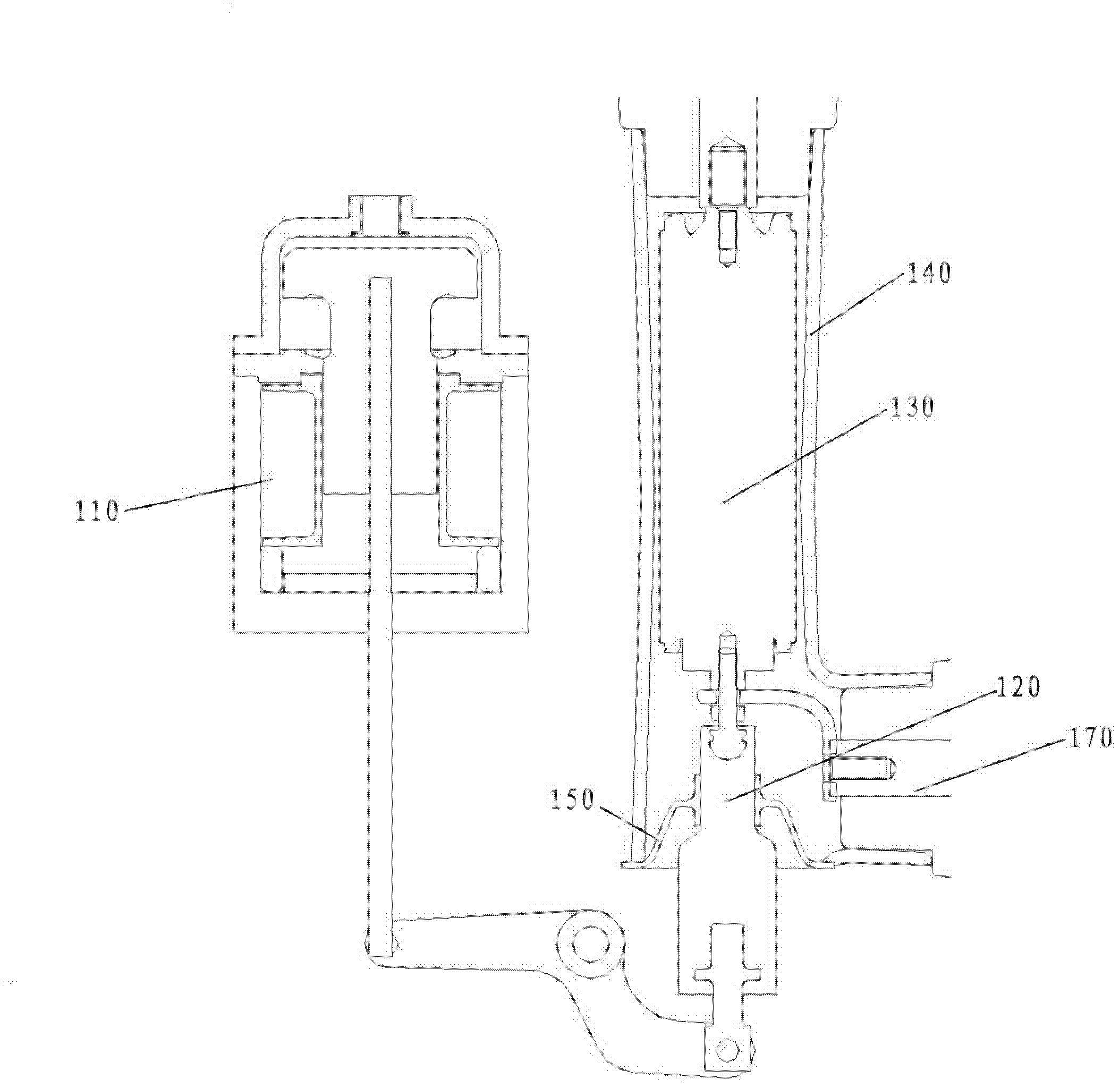 Circuit breaker and insulation method thereof