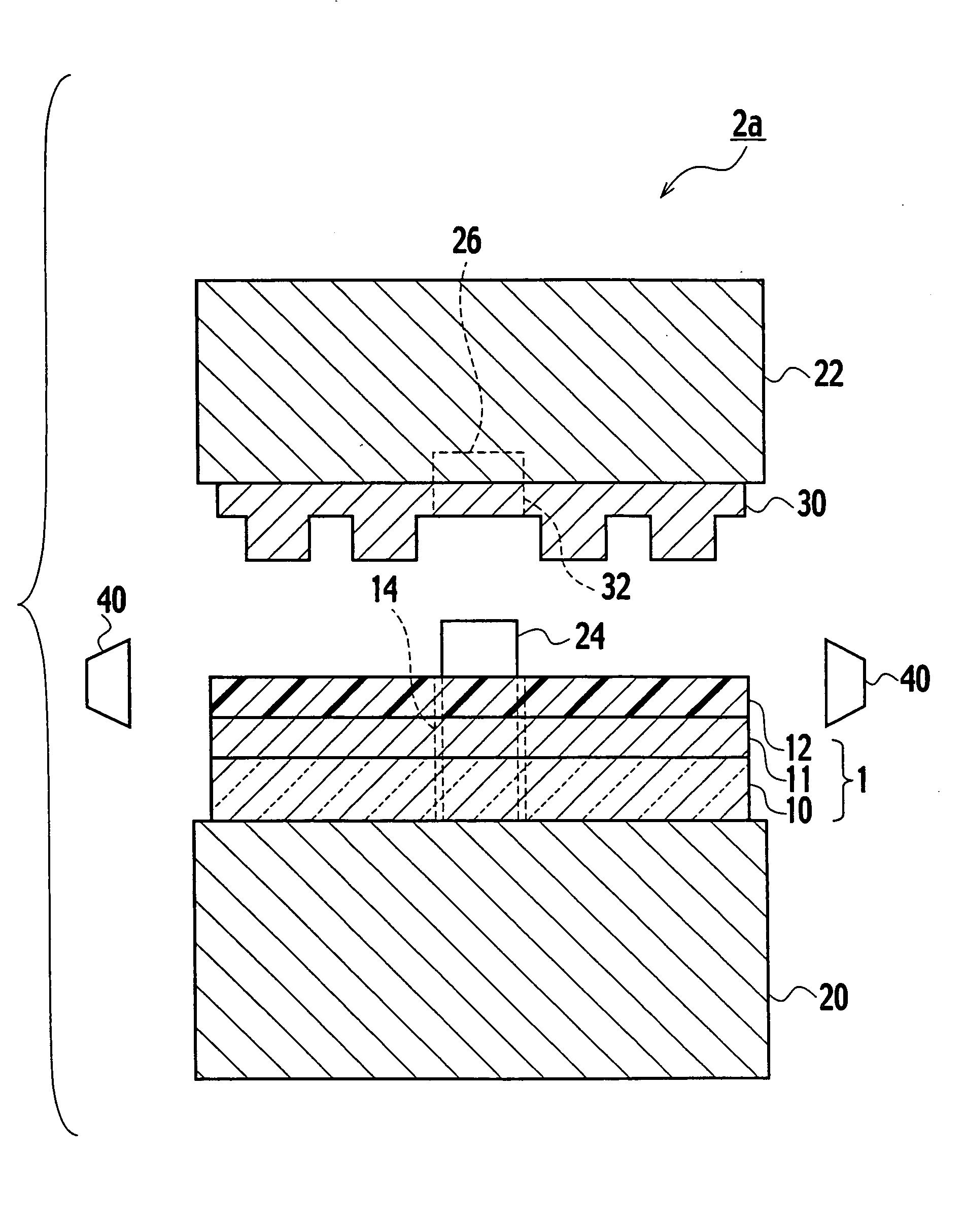 Imprint apparatus and method for imprinting