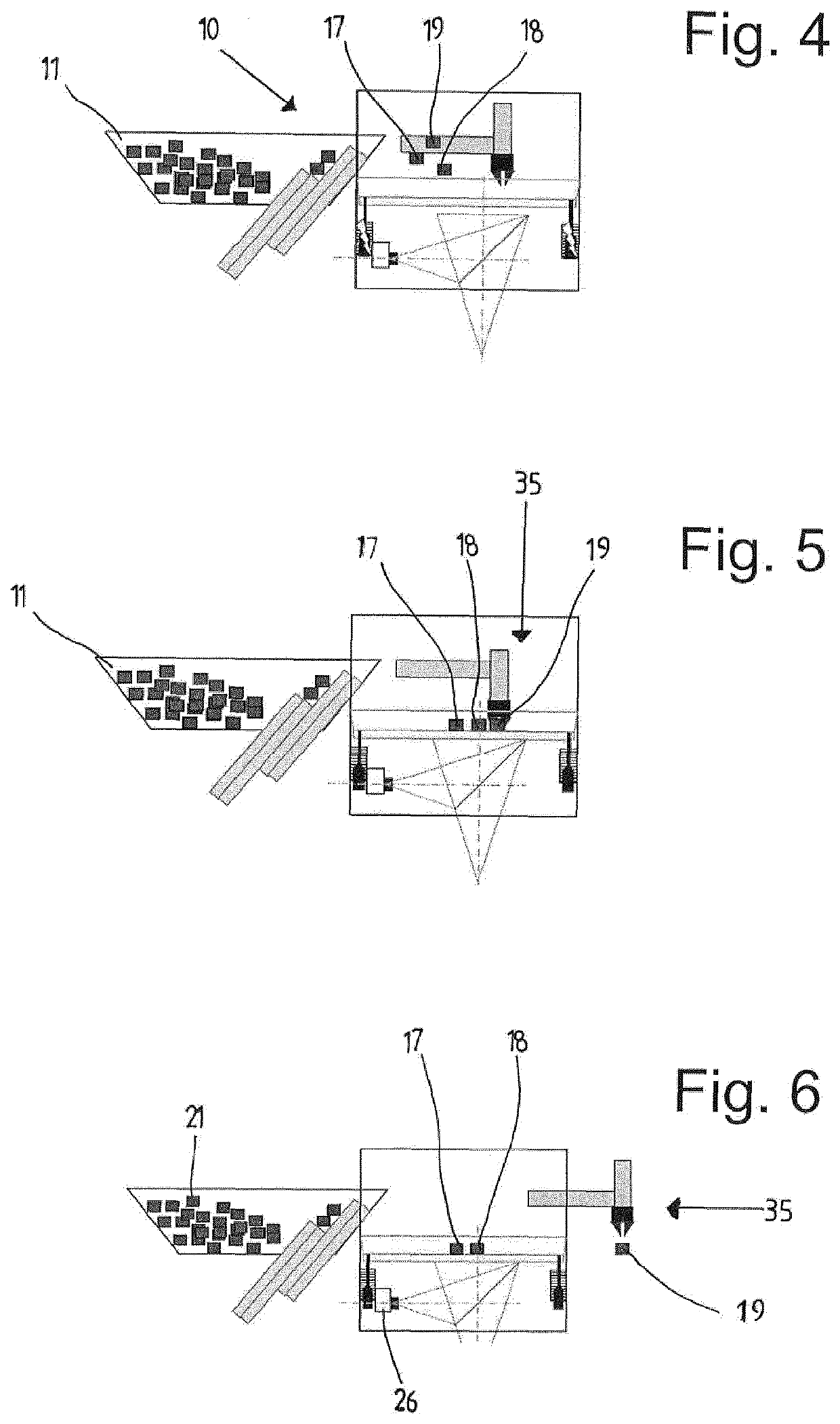 Method for conveying bulk materials, and device for carrying out the method
