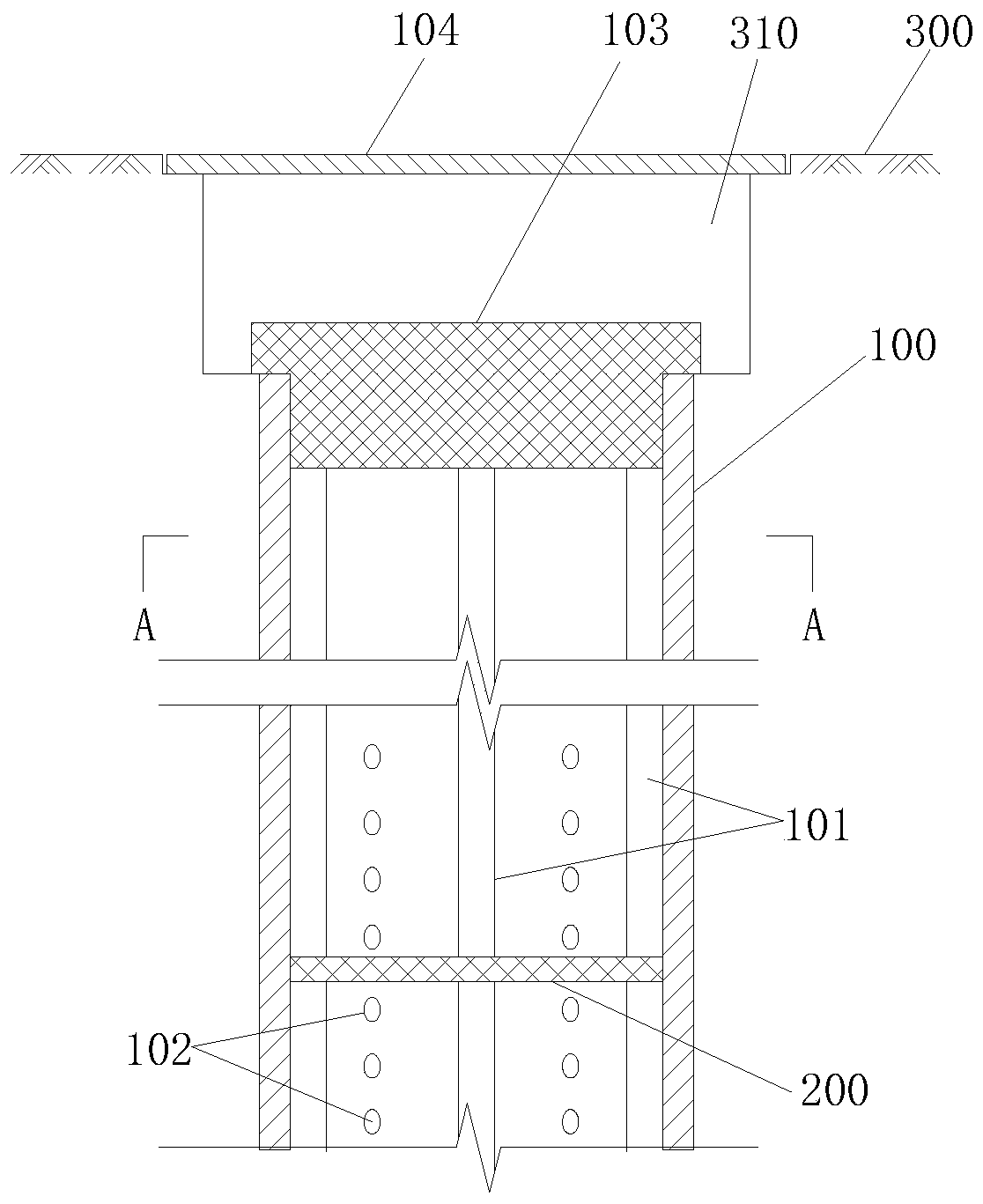Water level monitoring device suitable for laser measurement method and its construction method