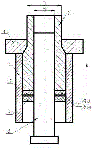 Extruding machine and method of utilizing extruding machine to manufacture large-diameter thick-wall seamless copper pipe