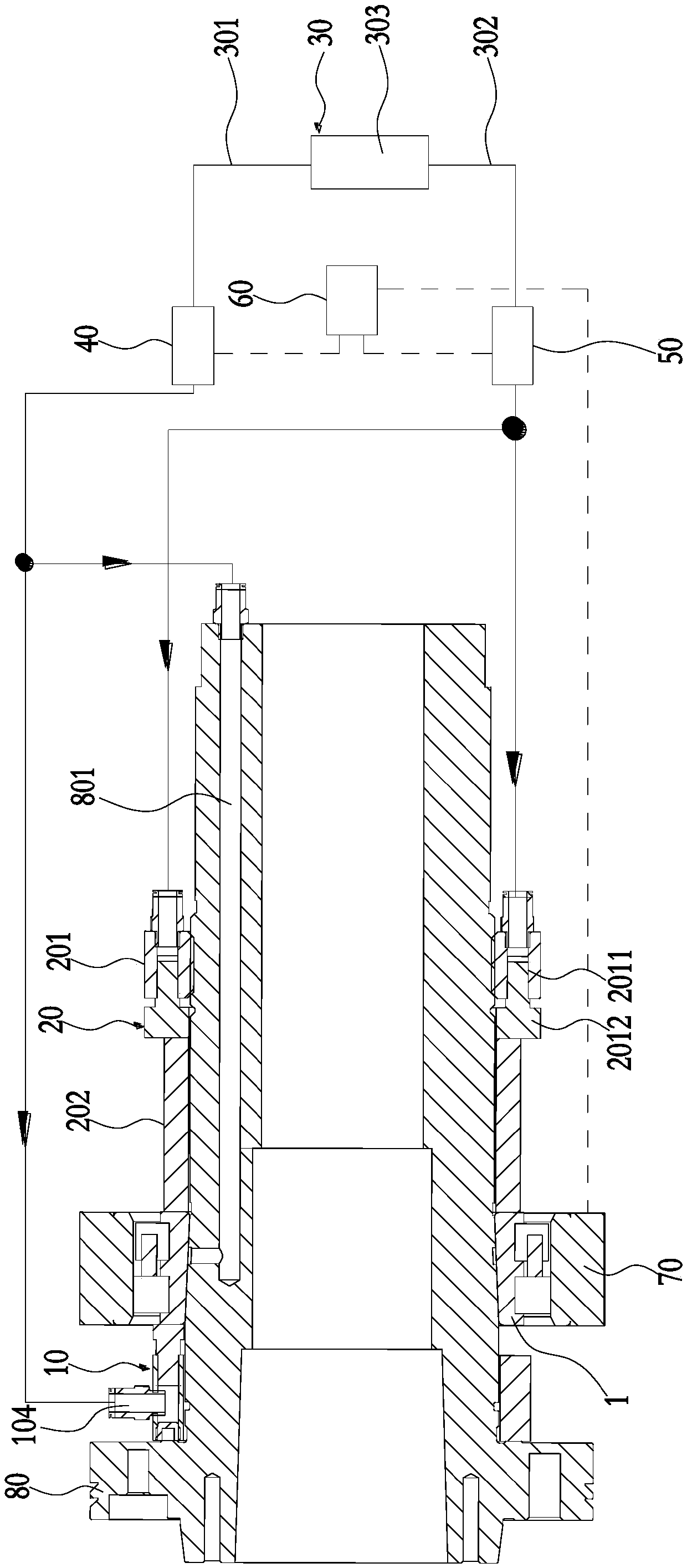 Device for adjusting bearing clearance and main shaft