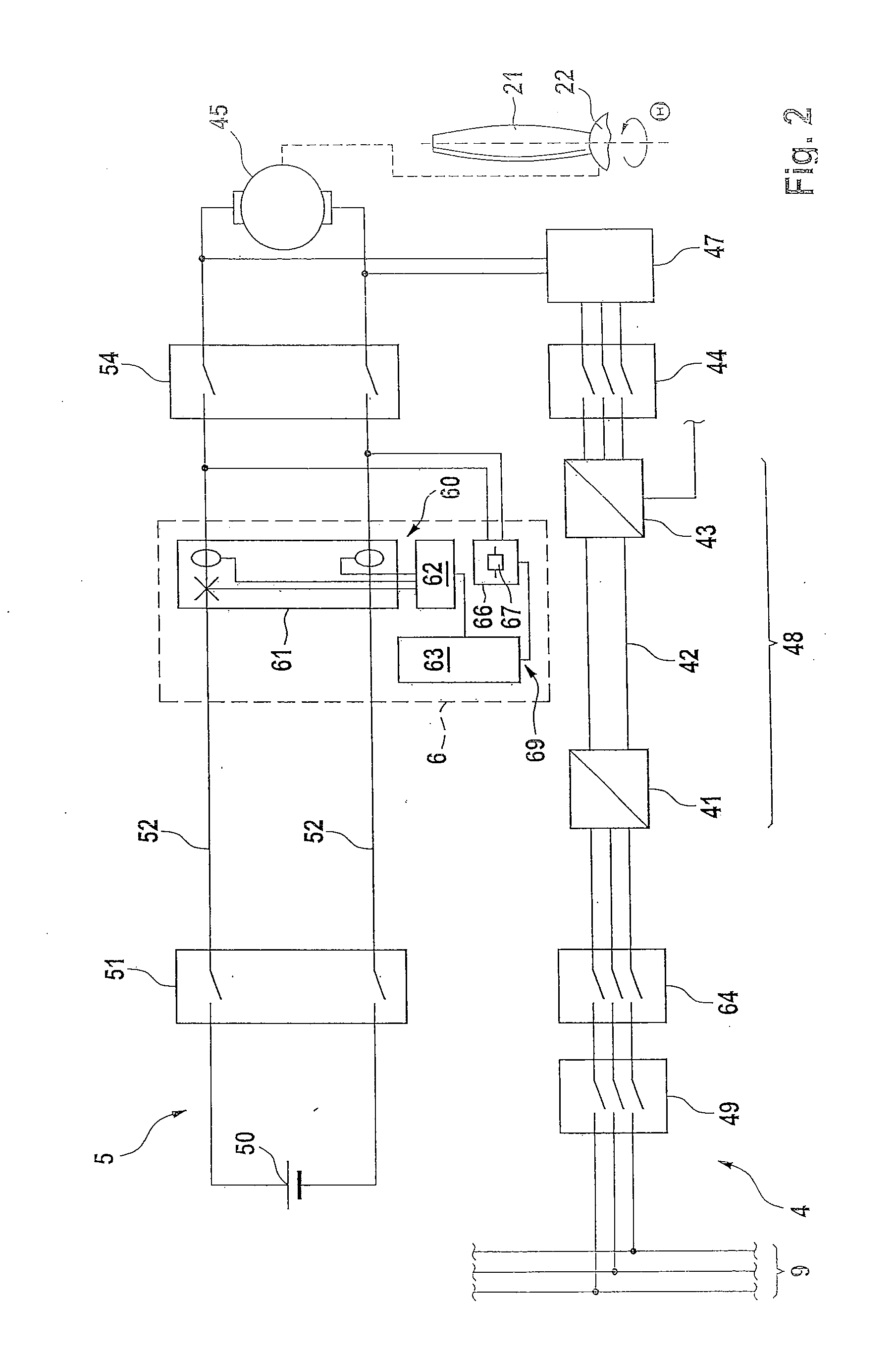 Energy Supply for a Blade Adjustment Device Pertaining to a Wind Energy Installation