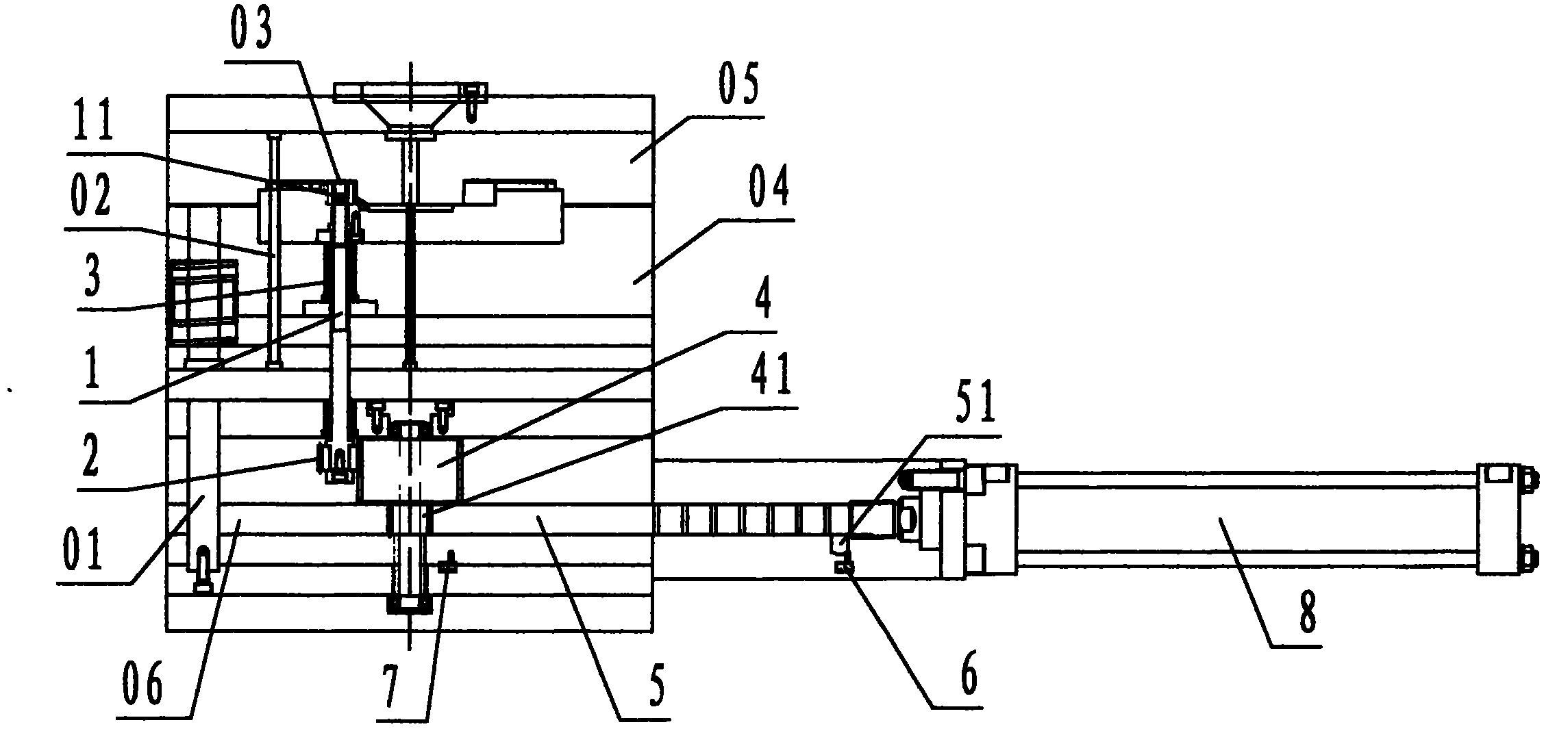 Threaded core pulling device with automatically reset thread starting point