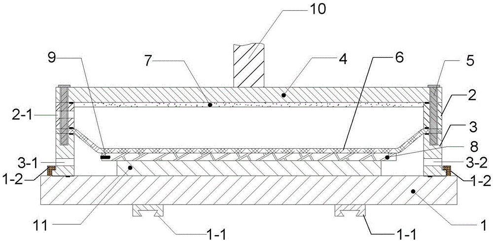 Optical binding device and method