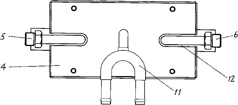 Automotive air conditioning condensated water heat recovery unit