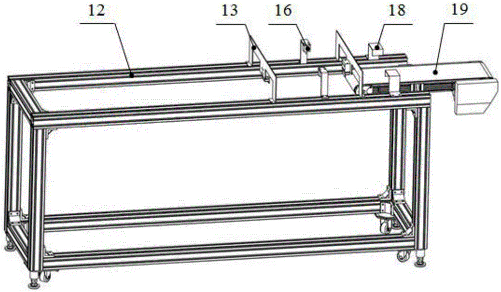 An integrated device for automatic feeding and scraping of thin chocolate