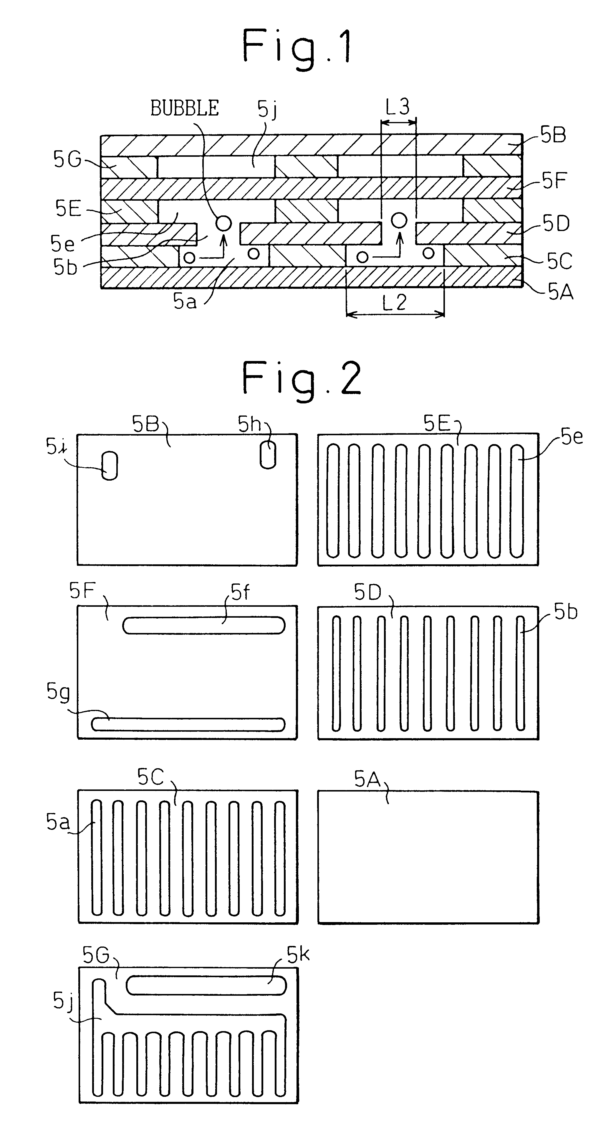 Cooling apparatus boiling and condensing refrigerant with improved tunnel structure