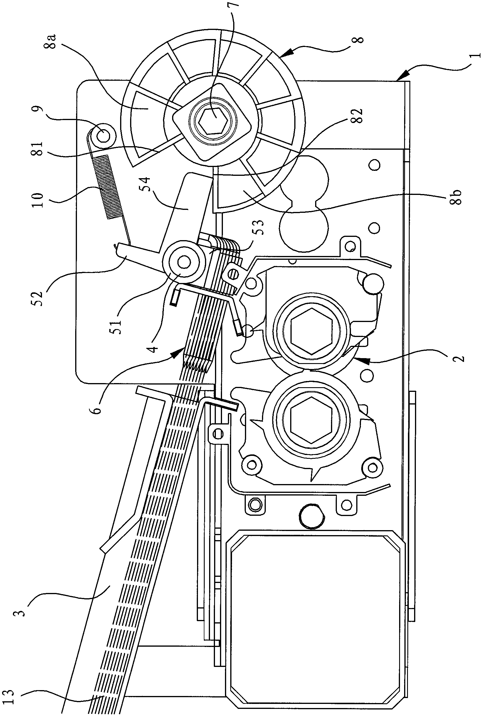 An automatic paper feeding structure of a shredder