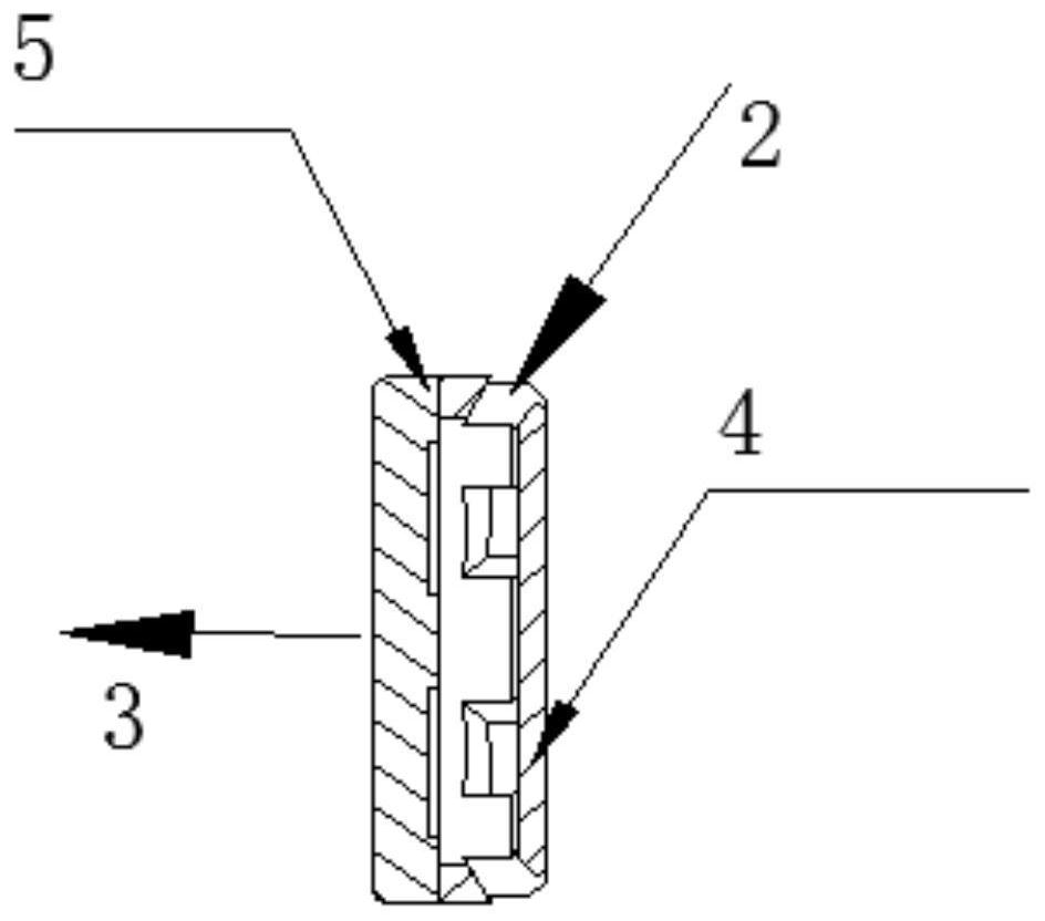 Filtering device with self-cleaning function and application thereof