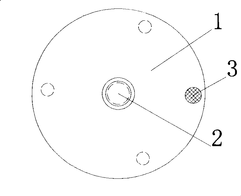 Forced centering plate and embedding method