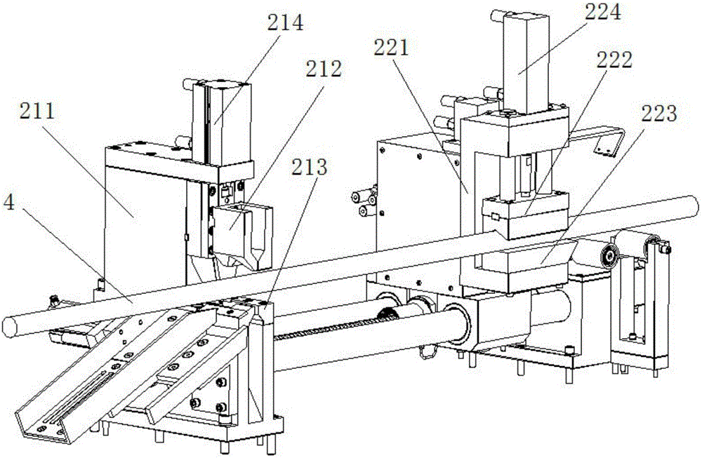 Full-automatic circular sawing machine