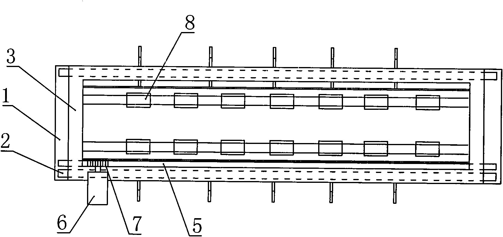 Discharging pulley for insulator injection molding machine