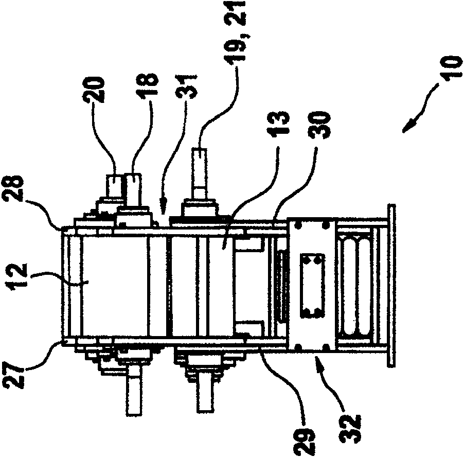 Device and method for pressing tobacco, ribs or the like