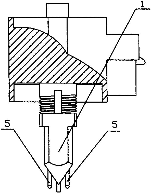 Automobile oil-water separation alarm with short circuit protection function