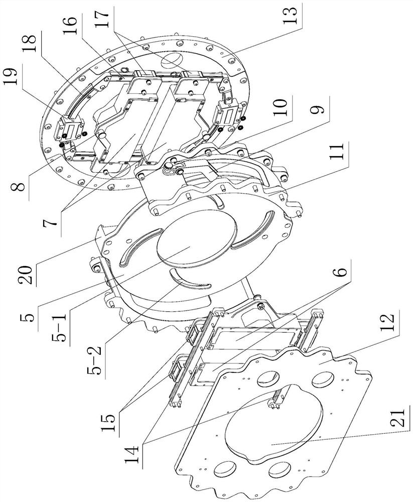 Square hole particle beam collimator with continuously adjustable aperture and aperture adjusting method thereof