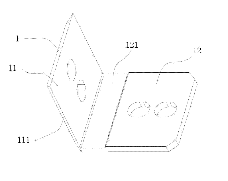 Connecting piece used for assembling guardrail cross beams and guardrail upright posts