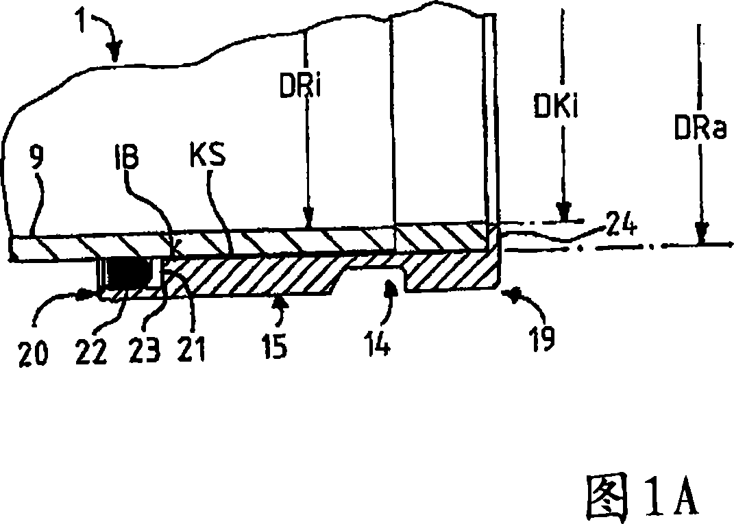 Delivery pipe for transporting solid materials and method for producing a delivery pipe